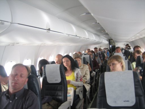 airBaltic Bombardier 8 Q 400 Economy Kabine
