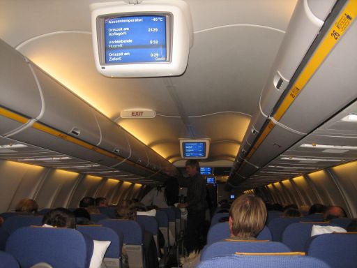 Condor, Economy Kabine in der Boeing 757–300