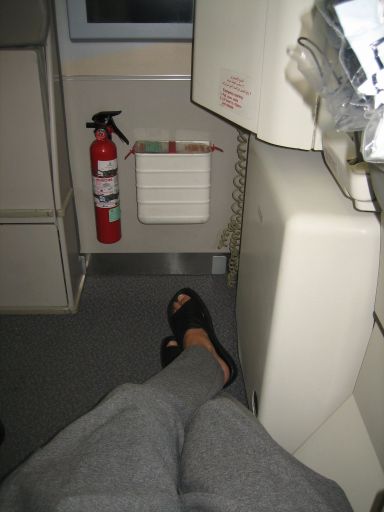 Emirates® Economy Klasse, Sitzplatz am Notausgang