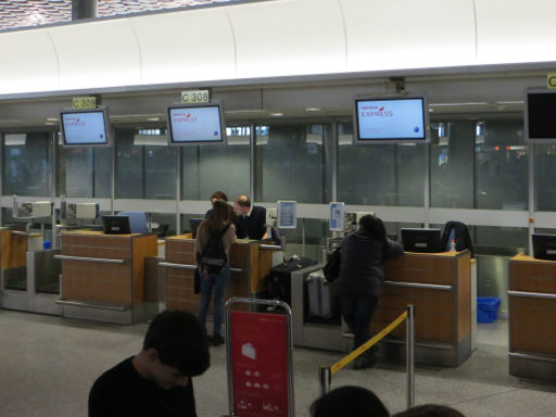Iberia Express, Check In Schalter auf dem Flughafen Hannover HAJ