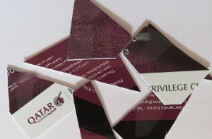 Privilege Club Qatar Airways zerschnittene Burgundy Mitgliedskarte