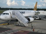 Tiger Airways Airbus A320 am Budget Terminal in Singapore