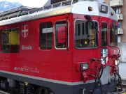 Rhätische Bahn, Bernina Express, Tirano, Italien - Sankt Moritz, Schweiz, Elektrolokomotive im Bahnhof Tirano