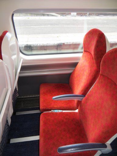 Virgin trains, Großbritannien, Sitzplatzabstand in der Standard / 2.Klasse