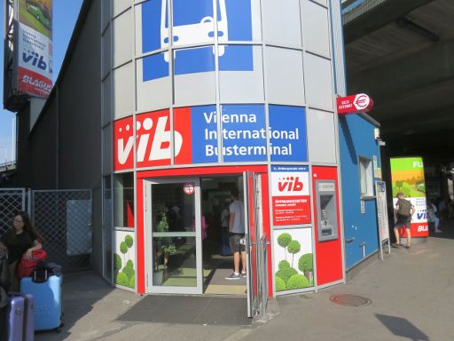Airliner VIB - Flughafen Wien, Österreich, VIB Vienna International Busterminal in der Erdbergstraße 200 A in 1030 Wien