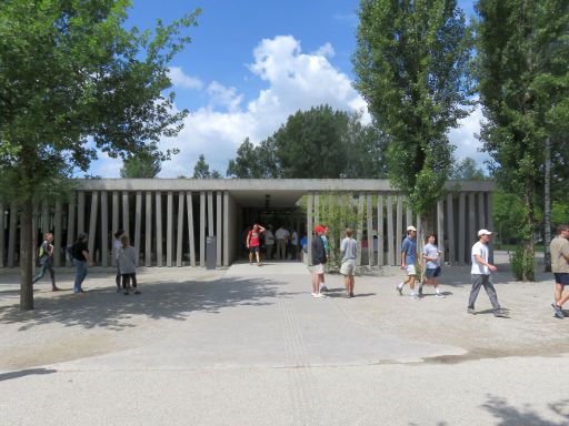 Dachau, Deutschland, KZ Gedenkstätte, Info Center mit Cafeteria und Bücherladen