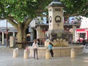 Millau, Frankreich, La Place Foch