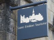 Saint-Émilion, Frankreich, Tourismusinformation am Place des Créneaux, 33330 Saint-Emilion