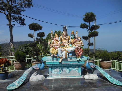 Bukit Bendera / Penang Hill, Air Itam, Penang, Malaysia, Figuren außerhalb vom Murugan Tempel