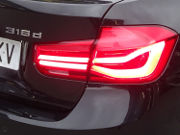 BMW 318d F30, Ansicht von hinten / Rückleuchte rechts