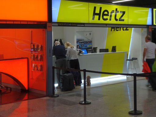 Hertz® Spanien, Station Flughafen Palma de Mallorca PMI im Terminal Ankunftebene