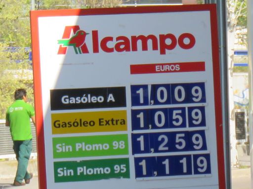 Alcampo Tankstelle Avenida Olimpica 9, 28108 Alcobendas (Madrid) im April 2017