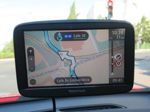 TomTom START 52 Europe 45 Länder Navigation, Navigation im Fahrzeug