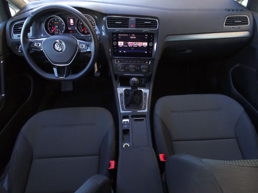 Volkswagen Golf Variant Trendline 1.4 TSI, Armaturenbrett / Innenraum