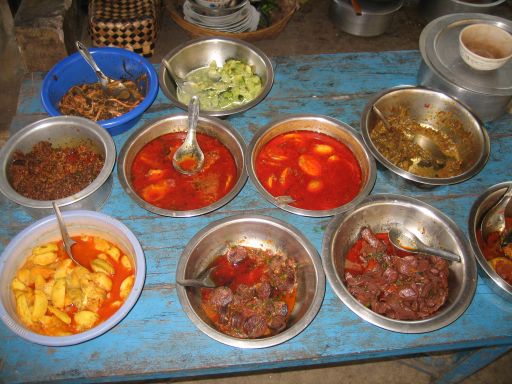 typisches kleines Restaurant, Myanmar