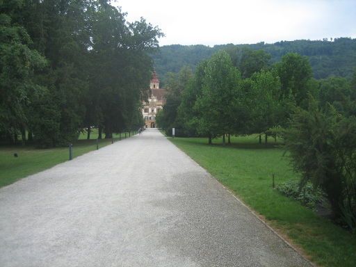 Schloss Eggenberg, Graz, Österreich, Fußweg zum Schloss