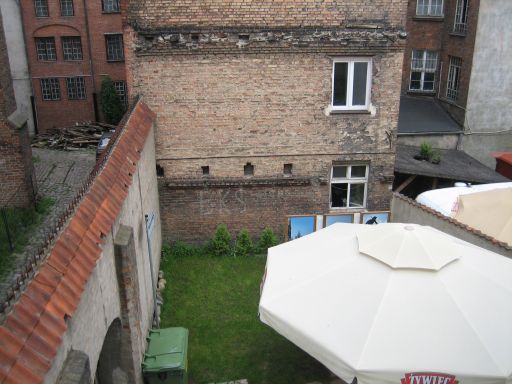 Dom Zachariasza Hostel Zappio, Gdańsk - Danzig, Polen, Blick aus dem Zimmer 11 in den Innenhof