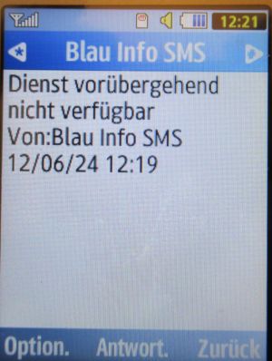 Blau, SMS auf einem Samsung GT–S3370 mit Hinweis zum Aufladen per Banküberweisung