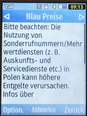 Blau, SMS auf einem Samsung GT–C3590 mit Meldung Sondernummern in Polen August 2024