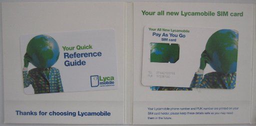 Lycamobile, prepaid UMTS SIM Karte, Großbritannien, aufgeklapptes Starterpaket
