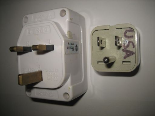 Reisesteckdosen Adapter, British Standard und USA Standard
