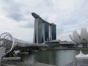 Singapore, Marina Bay Sands® SkyPark®, Ansicht von der Raffles Avenue