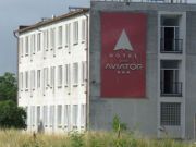 Hotel Aviator Garni Bratislava, Slowakei, Außenansicht vom Flughafengelände