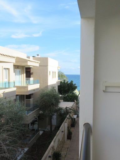 Apartamentos Sal Rossa, Playa d’en Bossa, Ibiza, Spanien, Balkon mit Bilck auf das Meer