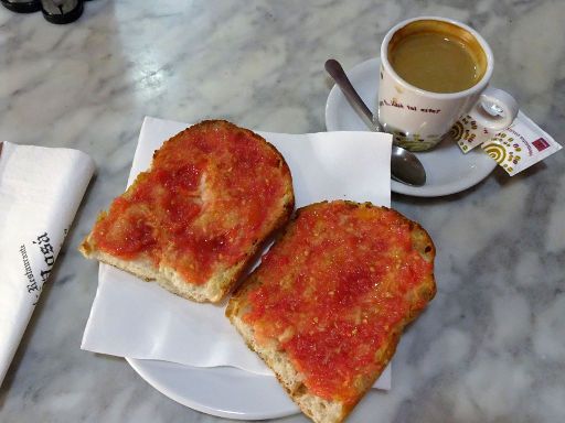 Hostal La Posá, Villar del Arzobispo, Spanien, Café con leche mit einem Toast / Tomate für 2,50 €