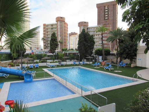 Poseidón Resort, Benidorm, Spanien, zwei der drei Schwimmbecken