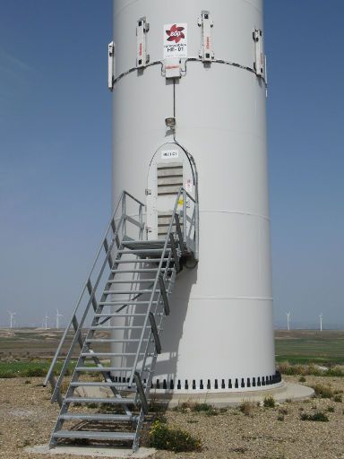 edp Windpark Las Herrerías, Aragón, Spanien, Eingang in den Turm