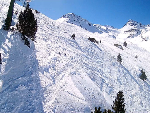 Skigebiet, Aramón, Formigal, Spanien, schwarze Piste tubo Anayet