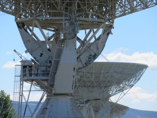 Satellitenkommunikationsstation, Buitrago del Lozoya, Spanien, Detailansicht Satellitenantennen