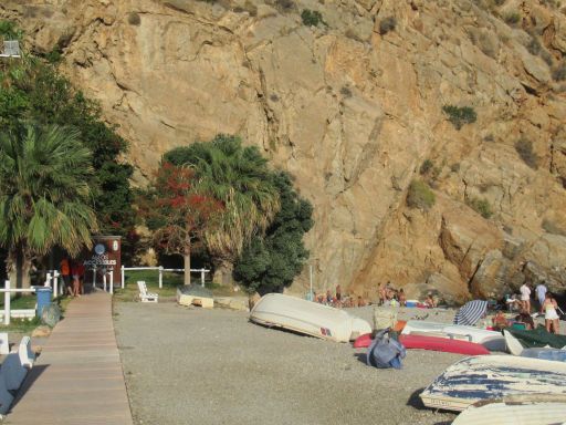 Calahonda, Granada, Spanien, kleine Oase am Ende vom Strand