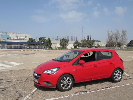 Stellantis Opel Peugeot Werk, Figueruelas, Spanien, Opel Corsa E gebaut hier im Werk