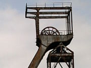 La Camocha, stillgelegtes Kohlebergwerk, Gijón, Spanien, altes Fördergerüst