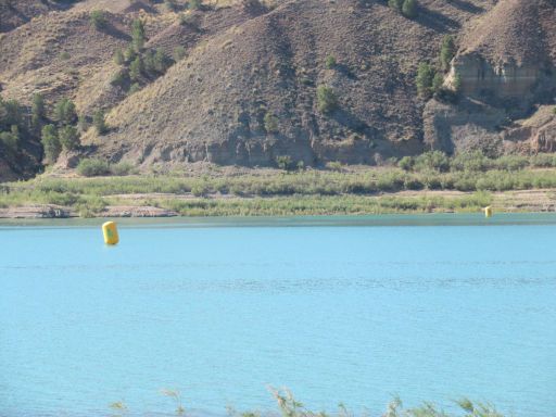 Travesía a nado Embalse de Negratín 2024, Stausee Negratín, Schwimmwettbewerb,  Granada, Spanien, Teil der 1500 m Strecke