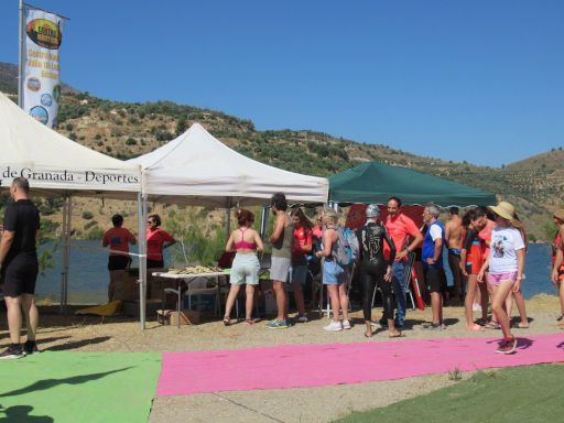 Travesía a nado Swim Lecrín 2024, Stausee Béznar, Schwimmwettbewerb, Granada, Spanien, Anmeldung vor Ort