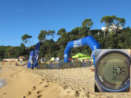 IV. Travessia Les Platges de Lloret, Schwimmwettbewerb 2024, Lloret de Mar, Spanien, Ziel am Strand für 1600 m und 3000 m Strecke