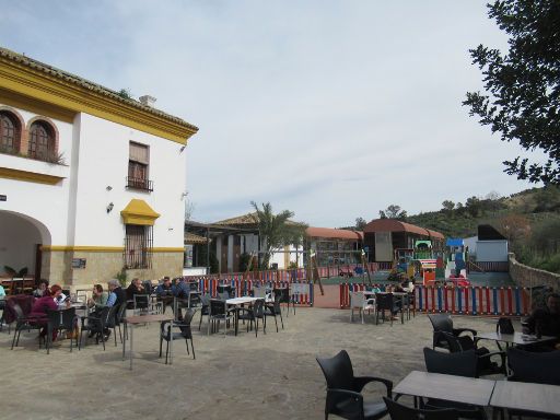 Vía Verde de la Sierra, Olvera, Spanien, Hotel Vía Verde de Olvera mit Terrasse und Spielplatz