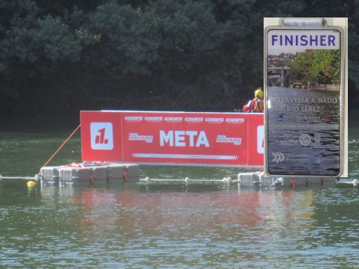 II Travesía a nado Río Lérez 2024,  Schwimmwettbewerb,  Pontevedra, Spanien, Ziel und Medallie