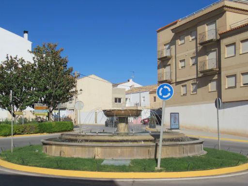 Pozo Alcón, Spanien, Springbrunnen Kreisverkehr im Zentrum