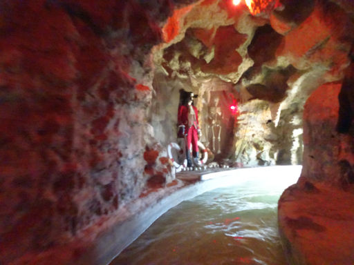 Monte Igueldo, Río misterioso, San Sebastian, Spanien, Durchfahrt Höhle mit Piraten