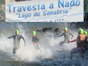 Lago de Sanabria, Schwimmwettbewerb 2024, Galende, Provinz Zamora, Spanien, 3000m Start am Ufer