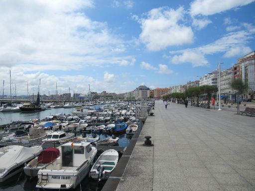 Santander, Spanien, Promenade am Sportboothafen