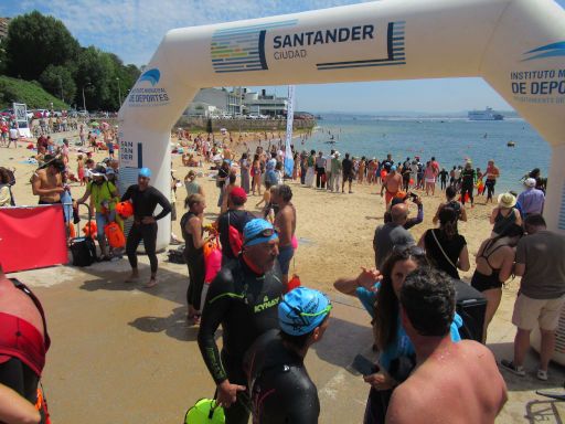 VI Travesía a nado, Bomberos, Semana Grande de Santander 2024,  Schwimmwettbewerb,  Santander, Spanien, Ziel 1500 m und 4800 m