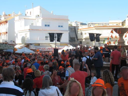 Koningsdag VIII 27 April 2024, Torremolinos, Spanien, Plaza Chiriva