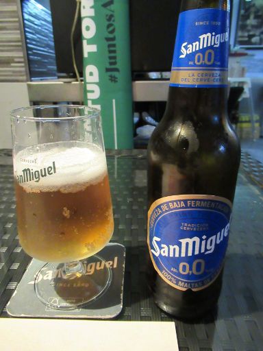 La Casa de Schnitzel, Torremolinos, Spanien, alkoholfreies Bier San Miguel 0,0