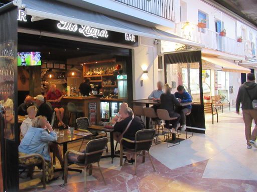 The Launch, niederländisches Restaurant, Bar & Café, Torremolinos, Spanien, Außenansicht in der Calle Carmen 35, 29620 Torremolinos