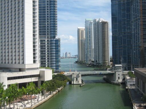 Miami-Dade Metromover, Miami, Florida, Vereinigte Staaten von Amerika, Ausblick von einer Brücke